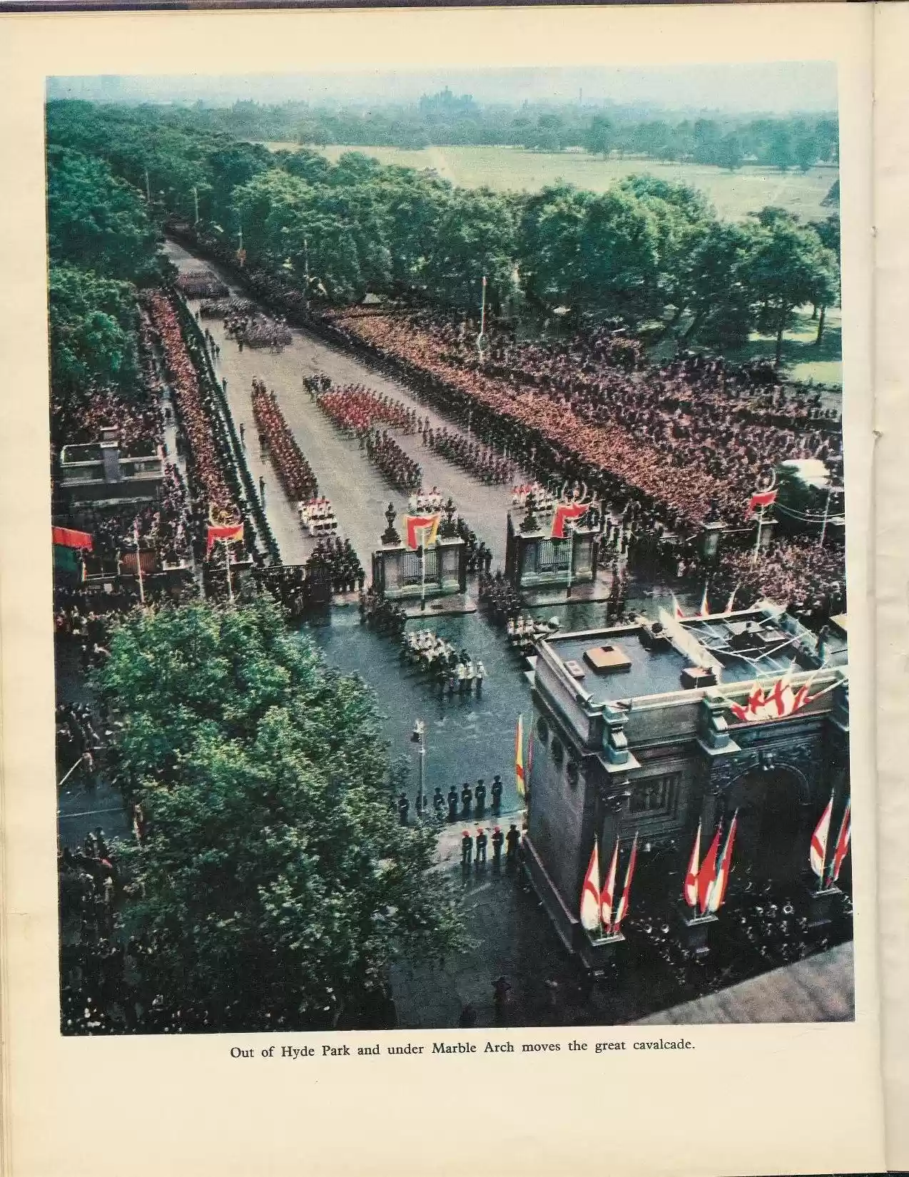 Queen_parade_0001